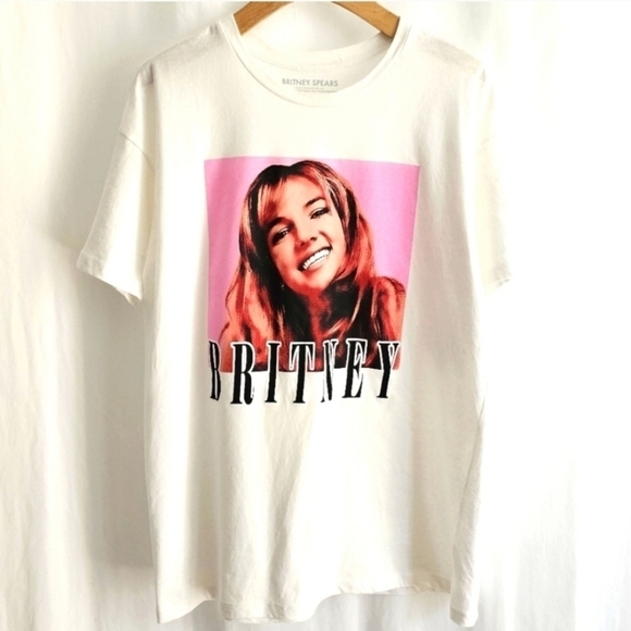 Britney Spears Graphic T-Shirt - Picture 1 of 8